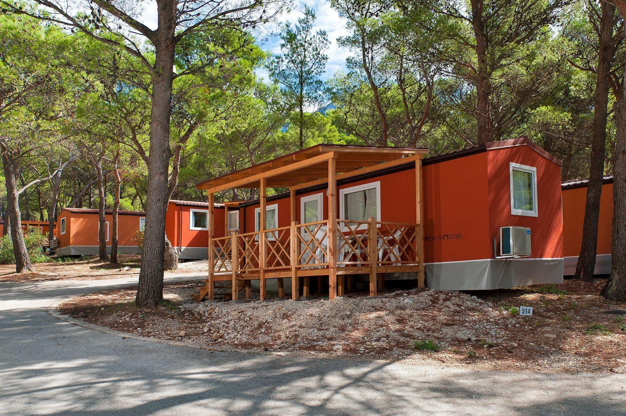 Mobile Homes Basko Polje Campground Baska Voda Ngoại thất bức ảnh